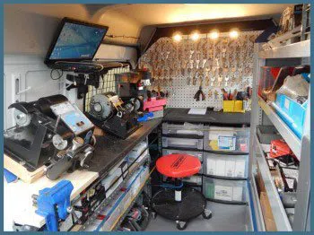 Safe Key Shop Portland, OR 503-558-2520 - 2-mobile-locksmith